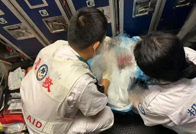 网传16岁女孩飞机上分娩疑携带传染病，多方回应