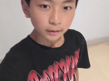 挑战剃光头去理发店#挑战#賖王