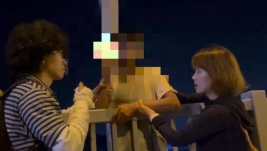 郑州女子游大连，8分钟劝回欲跳海男子：没有什么过不去的，你要想喝酒我们陪你喝