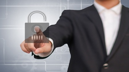 规模化应用生成式 AI 前，需先绘制 LLM 使用与风险图谱