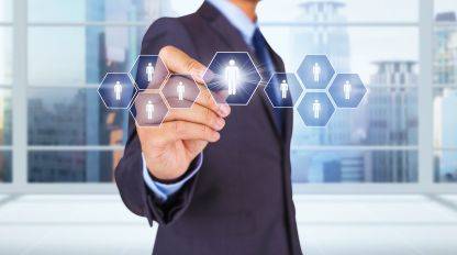 2025 AI巨头「全员恶人」：恩怨、爱恨与算计