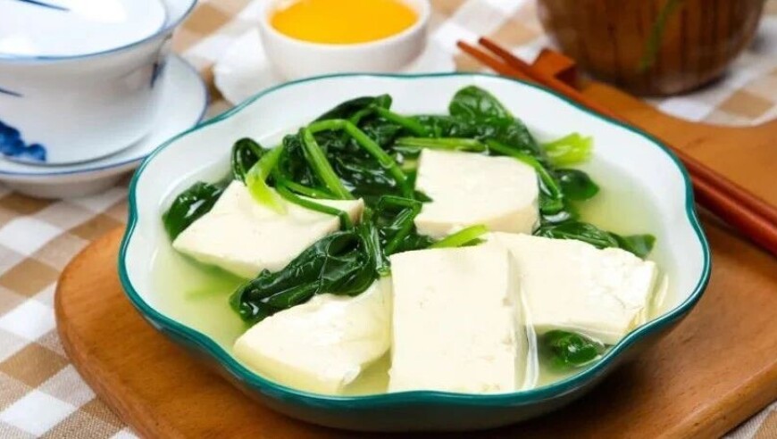 菠菜和豆腐不能一起吃？尿酸高不能吃菠菜？关于菠菜的 3 大谣言，不要再信了！