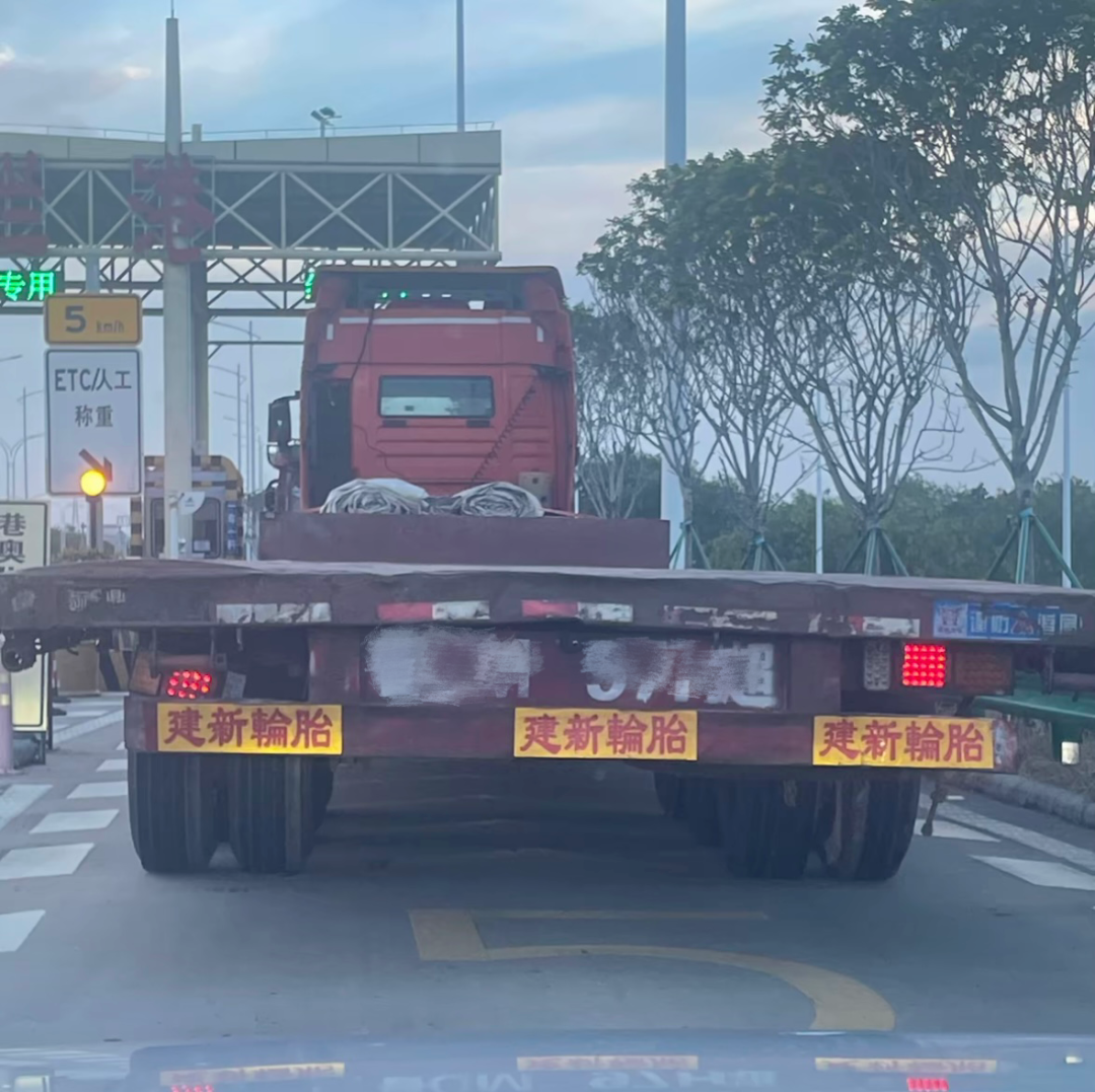 为什么说被强行贴上“轮胎广告”，是福建人逃不开的宿命？