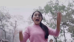 你要向我支付看这个视频的费用