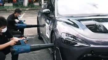 小米汽车自走大反转！官方：手机误触泊车，客服报错型号致误会！