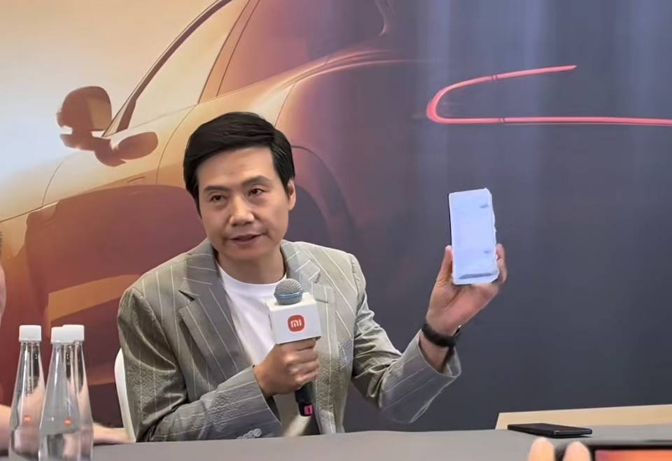 两分钟大定 19.6 万，锁单 12 万，我们一起见证了中国汽车工业的一个奇迹。