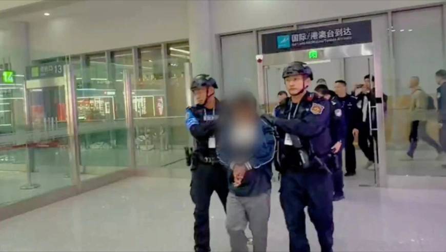 涉多起在菲律宾绑架杀害中国公民案件，“成功商人”施纯芳被捕遣返，其妻发声：不敢相信是认识的他