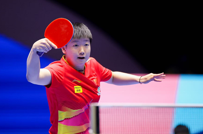 孙颖莎4-1伊藤美诚，晋级瑞典大满贯女单四强 ，轰出11：1，11：3