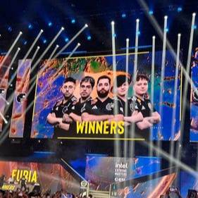 黑豹击碎蜜蜂,动物园F4要变天