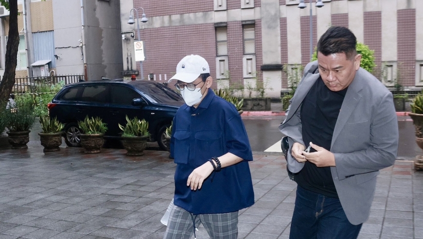 事发瞬间画面曝光！黄子佼被爆出今年8月曾肇事逃逸