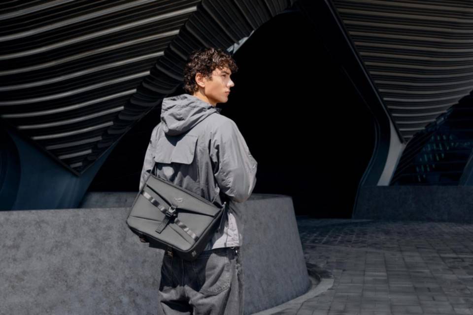 潮酷出行焕新之选，ROG发布神射手系列潮酷机能背...