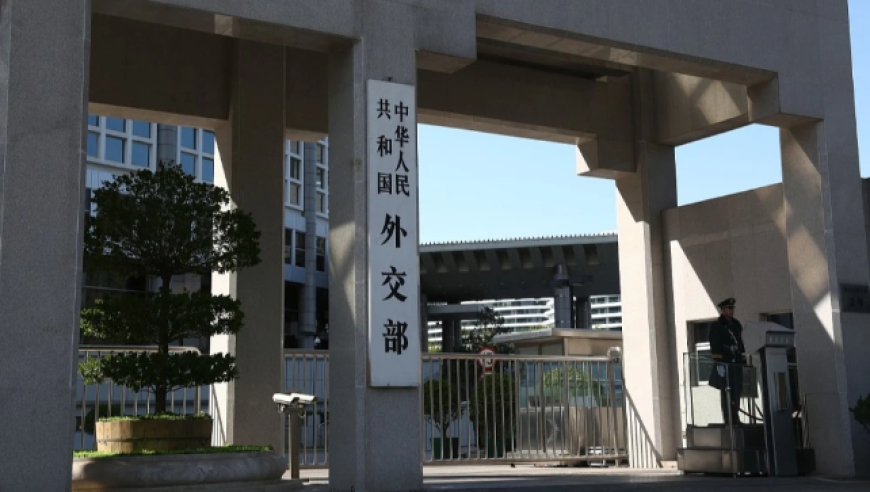 特朗普称将继续延长出售TikTok限期，外交部回应