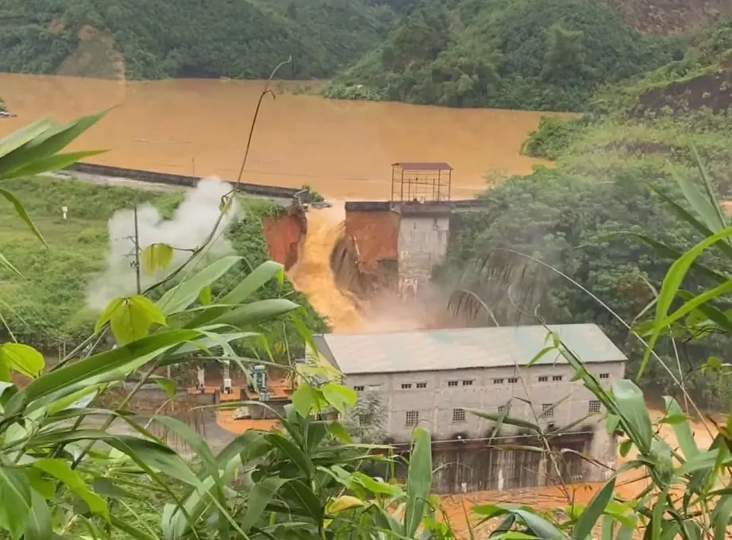 越南谅山一水电站发生溃坝