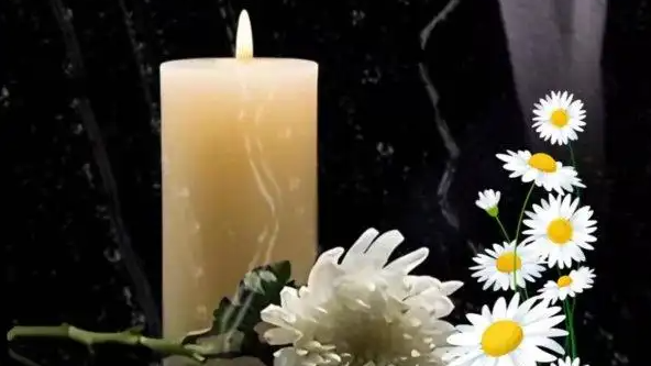 旅行博主江小隐在一景区溺水身亡