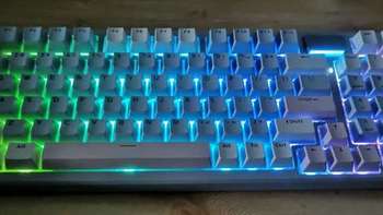办公码字 + 游戏激战都稳了！雷柏 V700DIY-98 体验：这性价比高